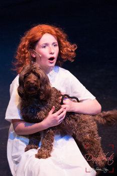 Annie 2016 - Annie and Sandy
